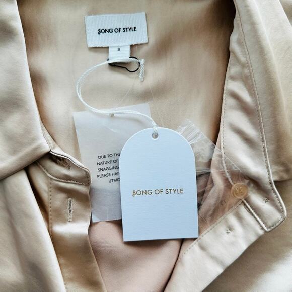 SONG OF STYLE Marta Dress In Nude Size Small NEW Satin Shine Belted Wide Sleeve - Picture 7 of 8